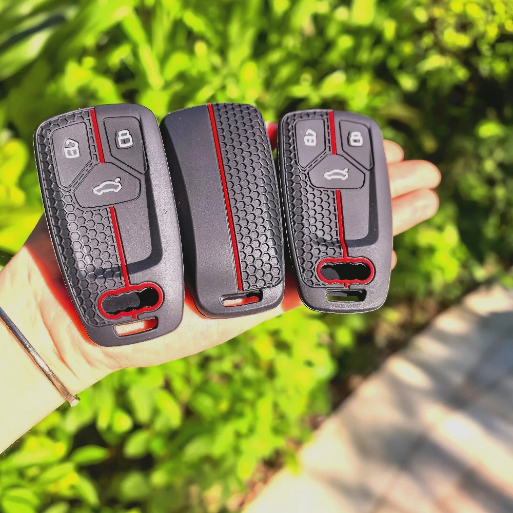 

Silicone Keychain For Car Keys Case Holder Key Cover For Audi Q5 Q7 TT A4 B9 A5 A6 8S 8W 4M S4 S5 S7 TTS TFSI RS Car Key Case