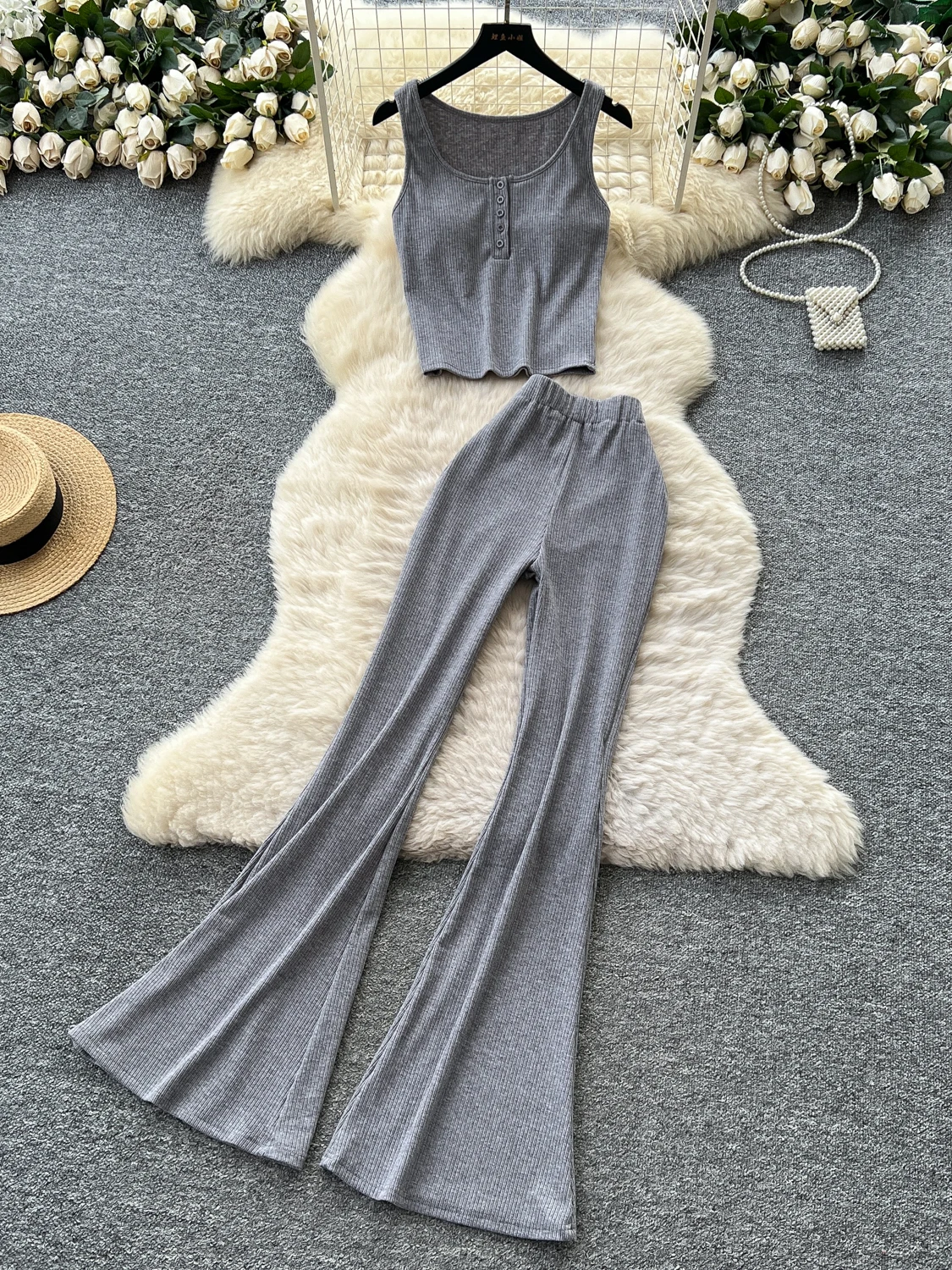 

Summer Sportswear Set Women's Slim Fit Svel Vest Top with Chest Pad High Waist Patchwork Flared Pants Casual Faion