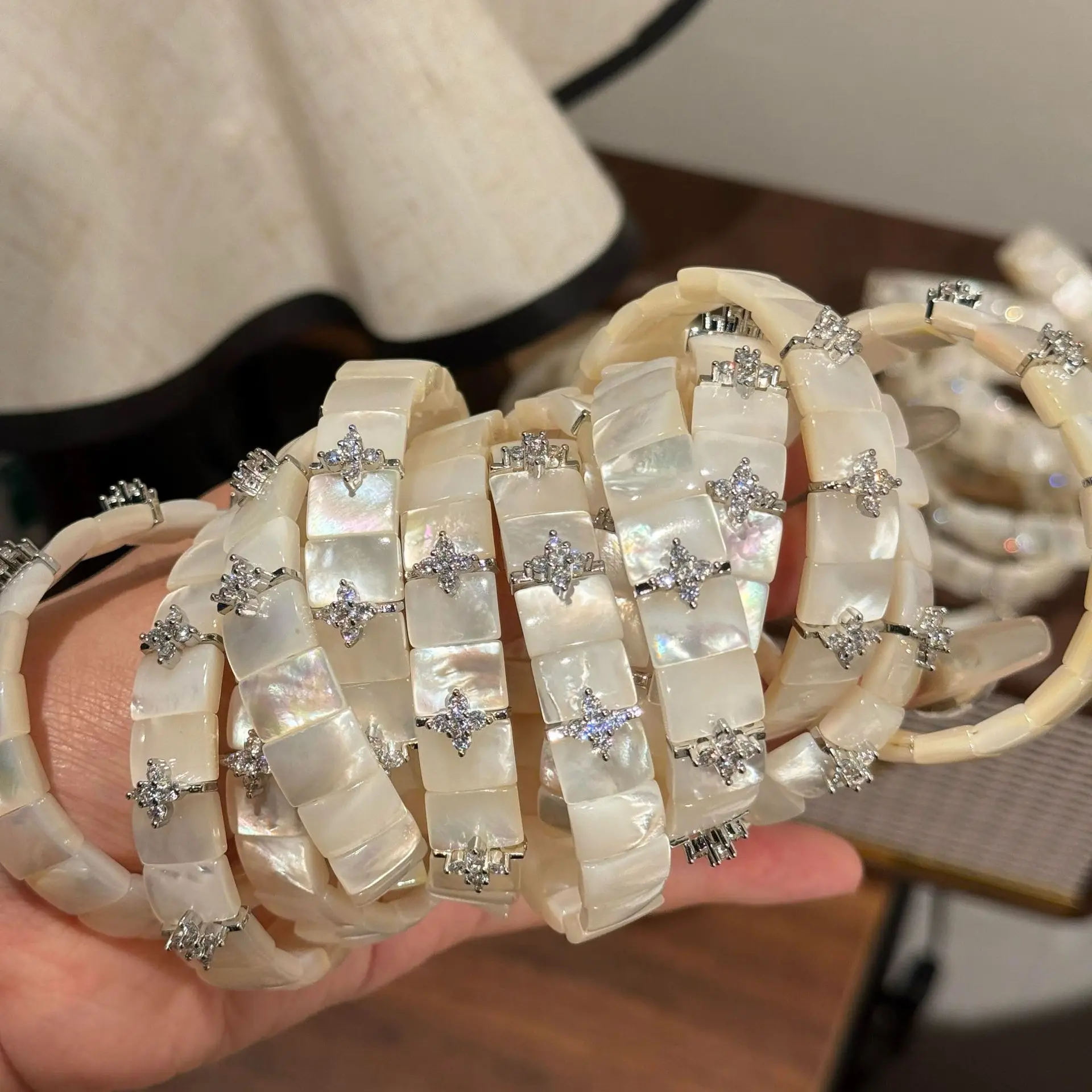 

Сладкий роскошный браслет со звездой из рябчиковой ракушки