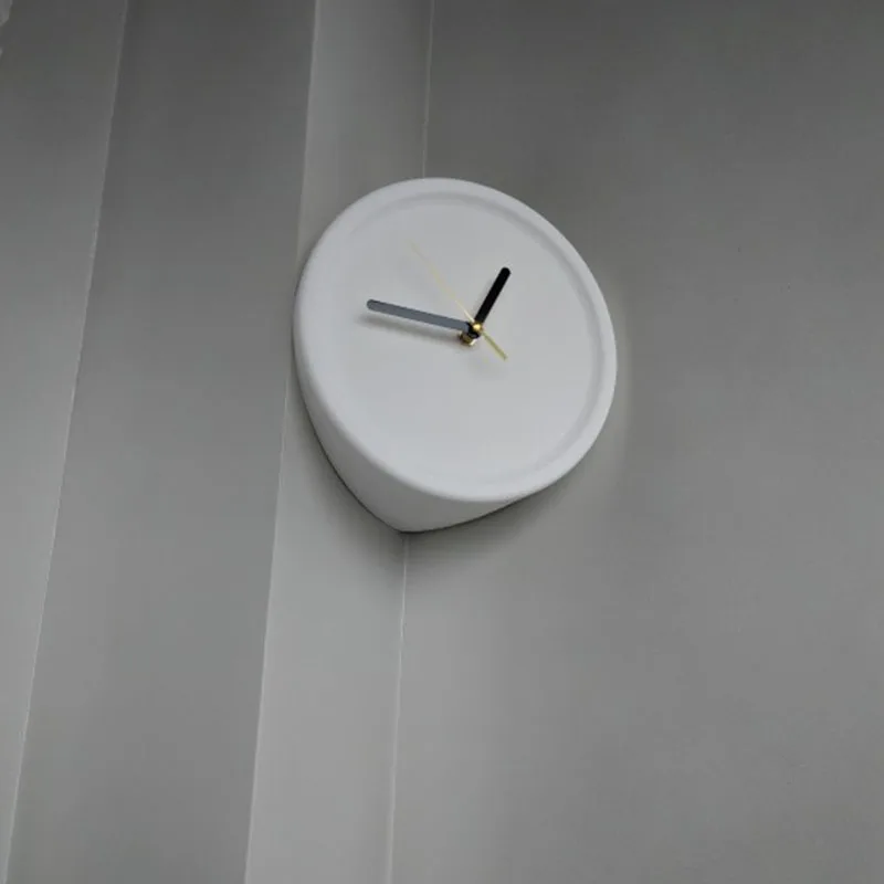 Fashion Living Room Wall Clocks Minimalist Nordic Cute Modern Wall Clocks Xenomorph Design Relogio De Parede Room Decorations