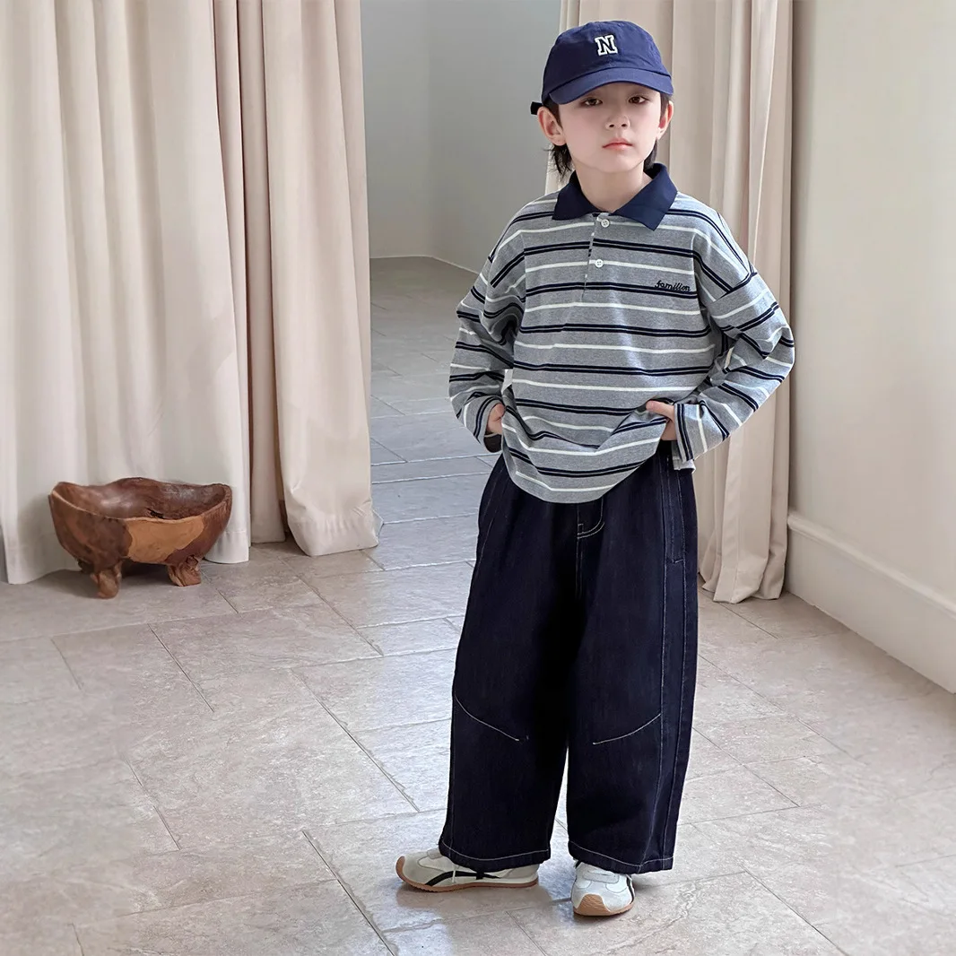 Top 2025 Autumn and Winter New Childrens Clothing Korean Style Boys and Girls Retro Matching Color Letter Embroidery Stripe Top