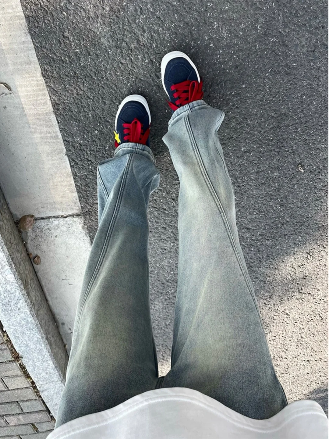 

Мужские джинсы American Washed Blue: весенне-осенние, ретро, с пэчворком, приталенные, прямые, расклешенные, молодежные, модные
