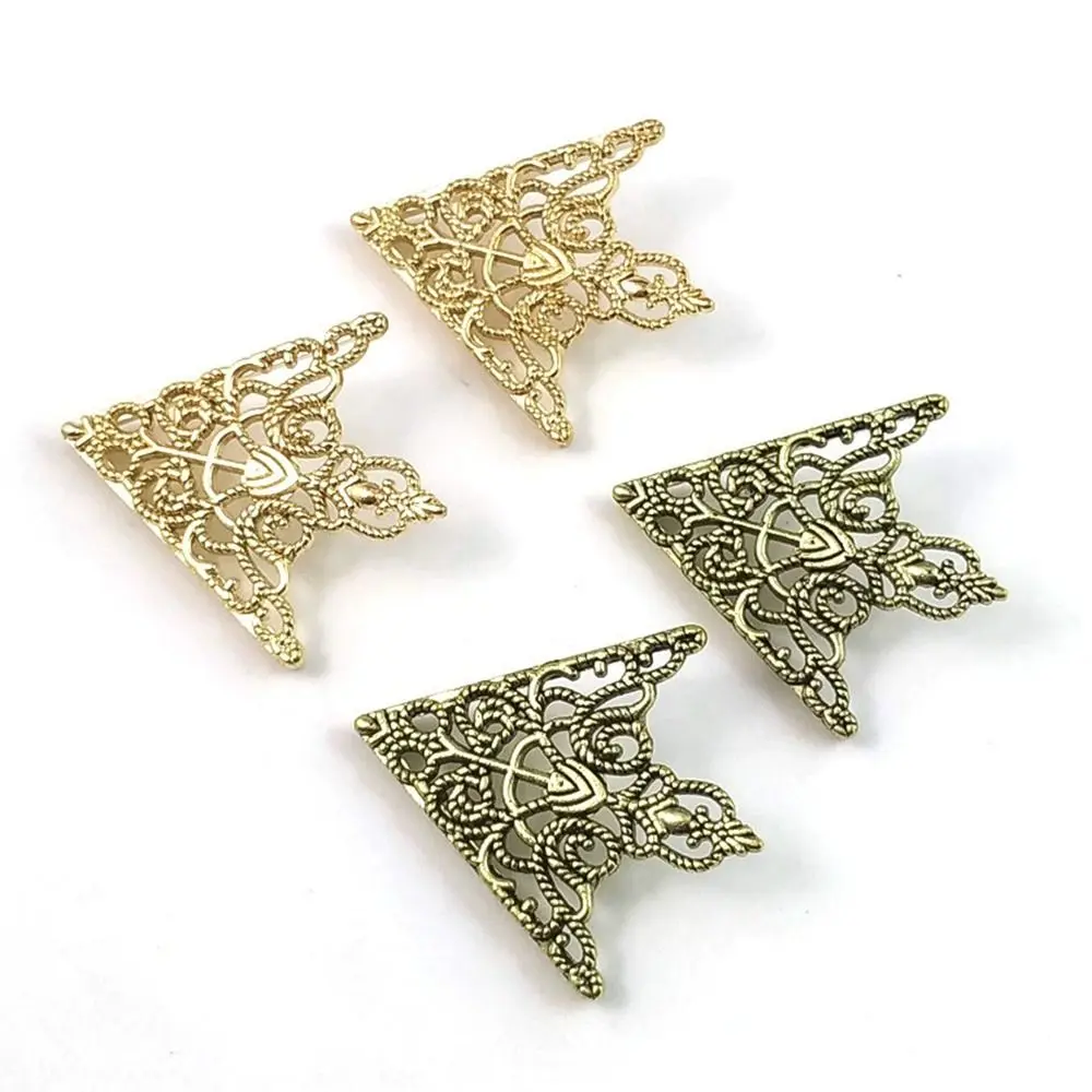 Vintage Triangle Shirt Collar Pin Tide Exquisite Hollowed Out Crown Collar Brooch for Men Women Decorated Metal Corner Brooch