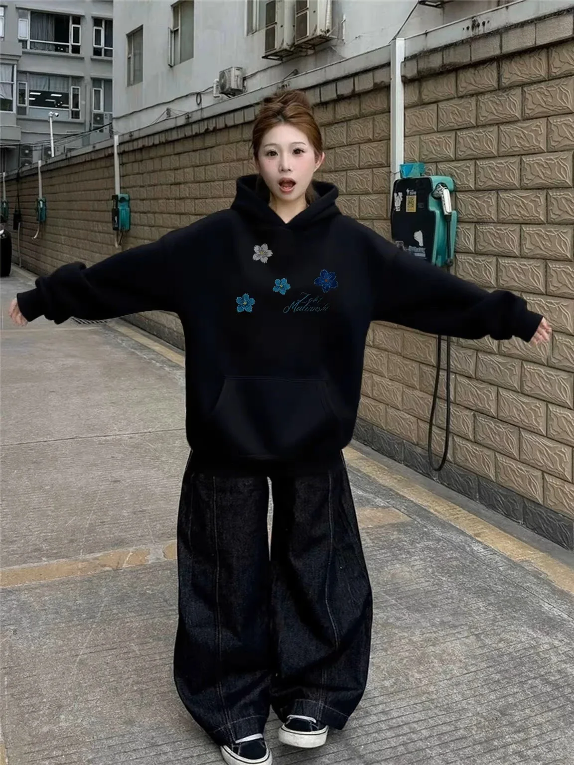 

Женская толстовка Bla Hoodie 2025: Новинка осенне-зимнего сезона, американский уличный стиль, свободный крой, дизайнерский принт, простой свитшот с капюшоном