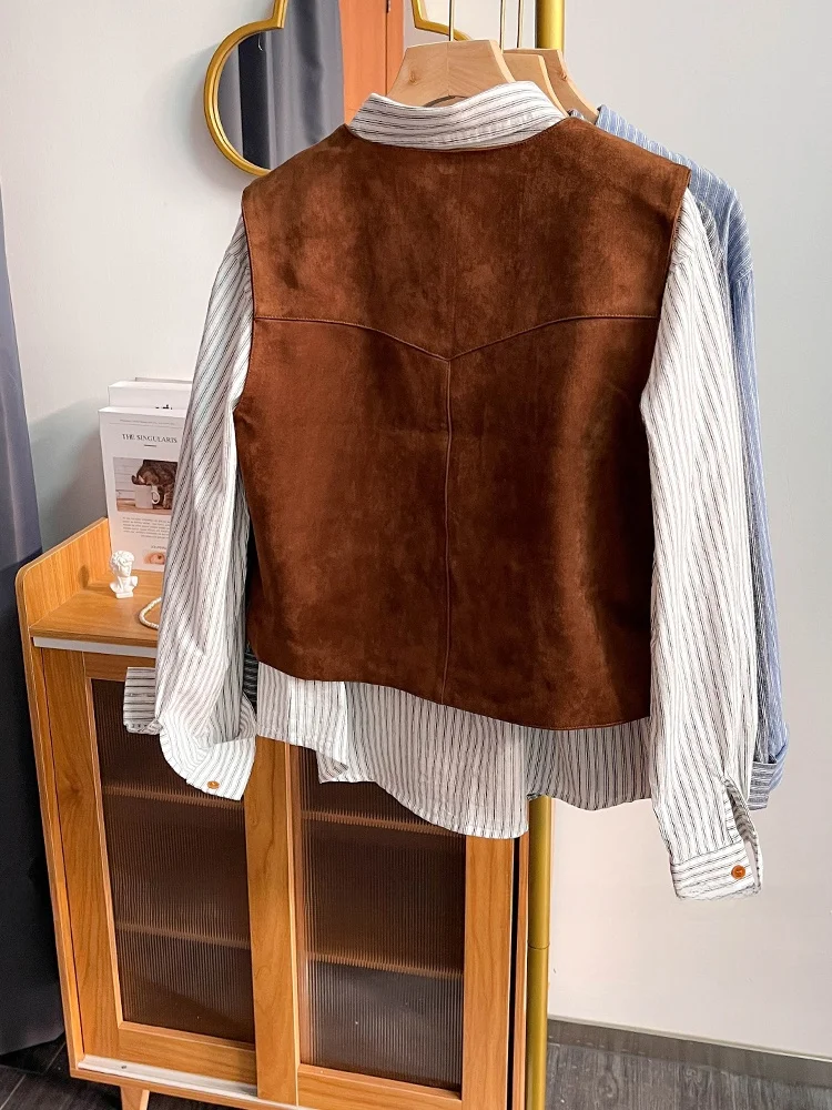 سترة كلاسيكية من جلد الغزال ملابس خارجية للنساء لربيع 2025 فضفاضة على شكل حرف V وسادة كتف ملابس علوية ذات ملمس عالي الجودة