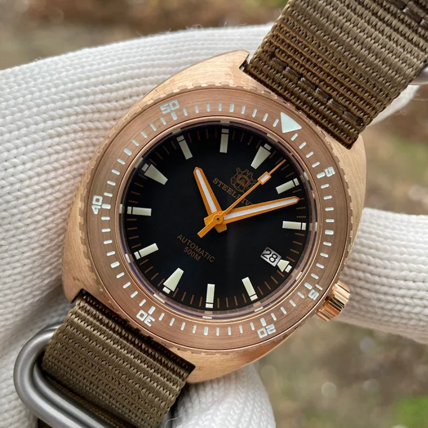 Steeldive Men Automatic Watch 43mm Bronze Mechanical Wristwatch Diver 500M Waterproof BGW-9 Luminous Sapphire Mirror NH35