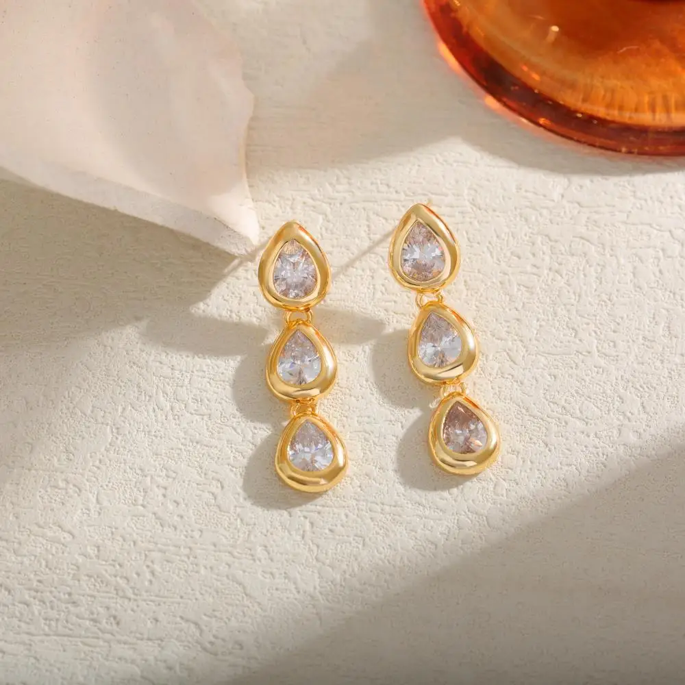 Stainless Steel Waterdrop Shape Crystal Dangle Earrings for Women Glossy Metal PVD Gold Plated Droplet Stud Trend Ear Jewelry