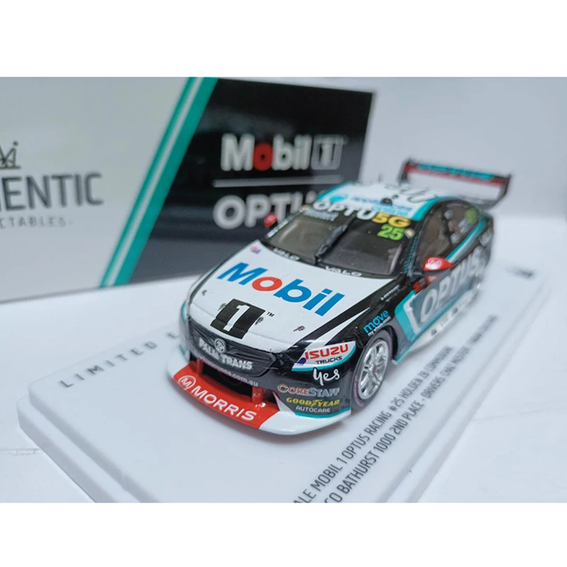 Autentico modello di auto da corsa Mobil 1 Holden ZB 1000 2022 in scala 1/43 Classici regalo souvenir per adulti Display statico