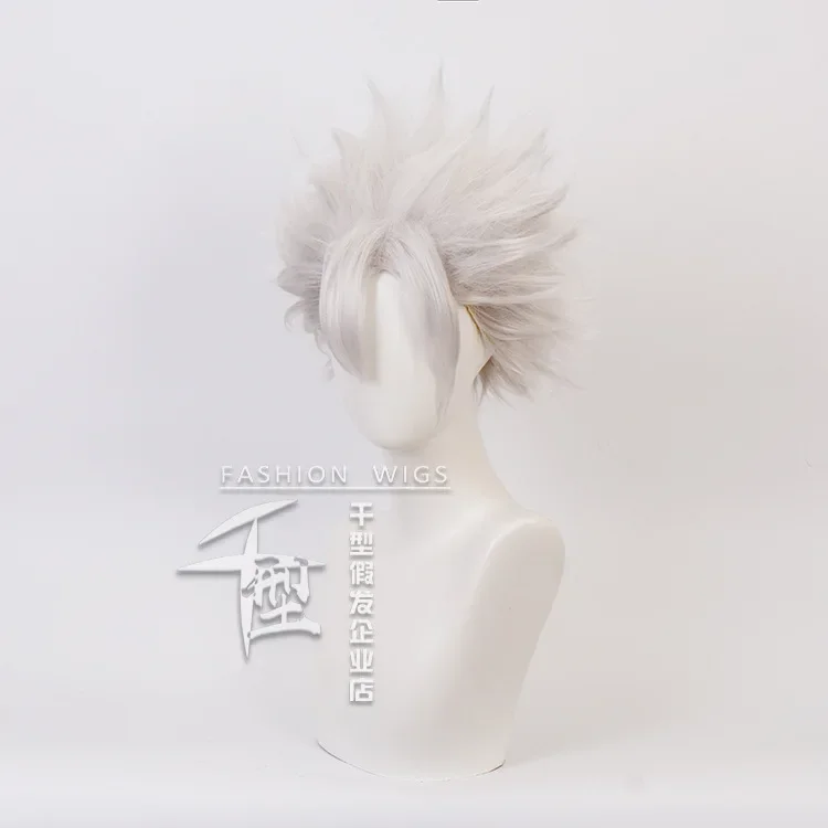 Peruka Cosplay Anime Shinazugawa Sanemi, Krótka Syntetyczna Peruka Unisex w Kolorze Srebrnym, Peruka na Comic-con, Peruka Sceniczna, Akcesoria do Przebrań