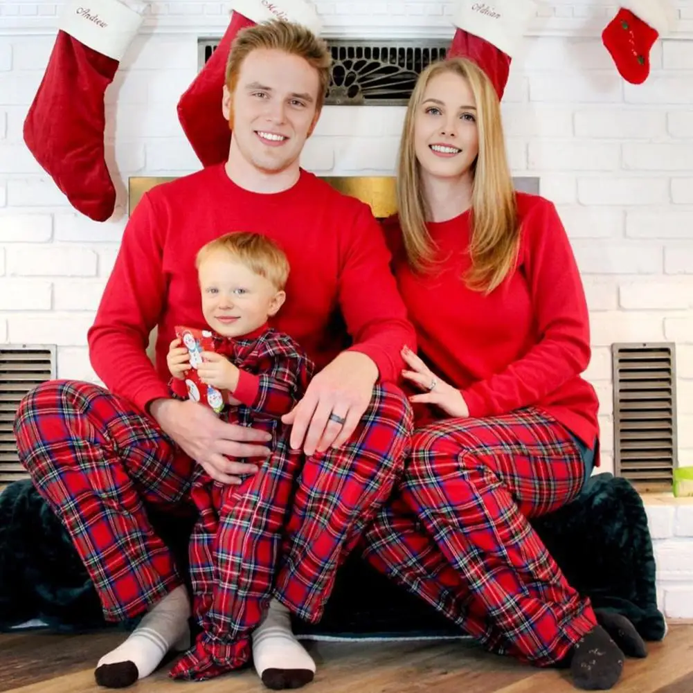 

Christmas Family Matching Pajamas Set Long Sleeve Pullover Top Plaid Pants Sleepwear Holiday Loungewear For Women Men Kids 80%