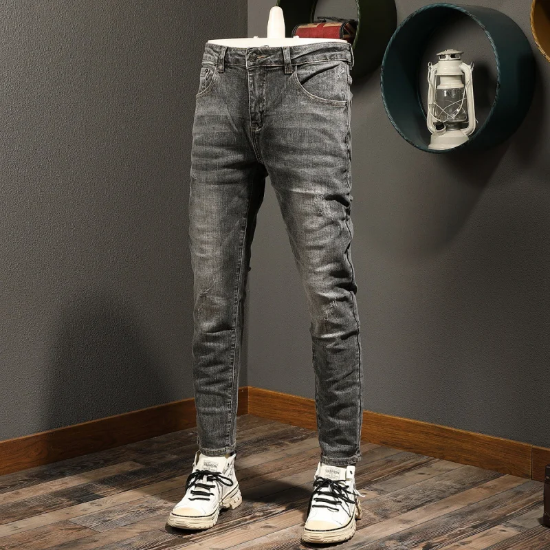 بنطال جينز رجالي عالي الجودة باللون الأسود والرمادي الكوري عصري كاجوال مرن بقصة ضيقة وأرجل صغيرة