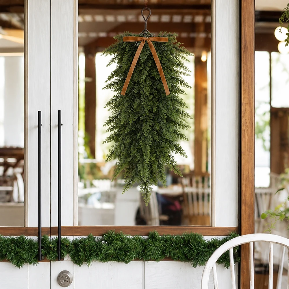 Thumbnail 2 - #16 Highest Rated Wreaths to Buy in 2026