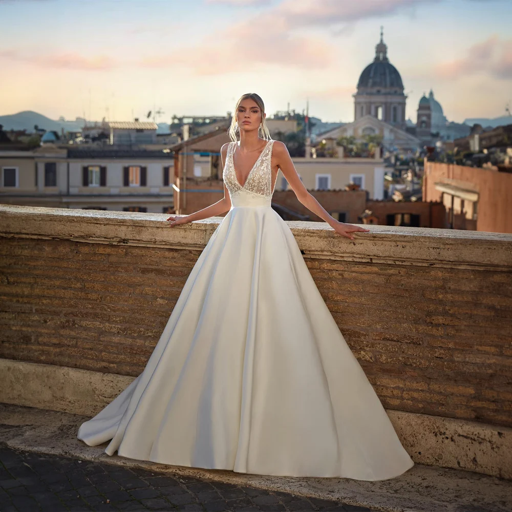 Vestido de novia de satén con tirantes finos para mujer, traje elegante de corte acampanado con encaje y escote en V, espalda descubierta