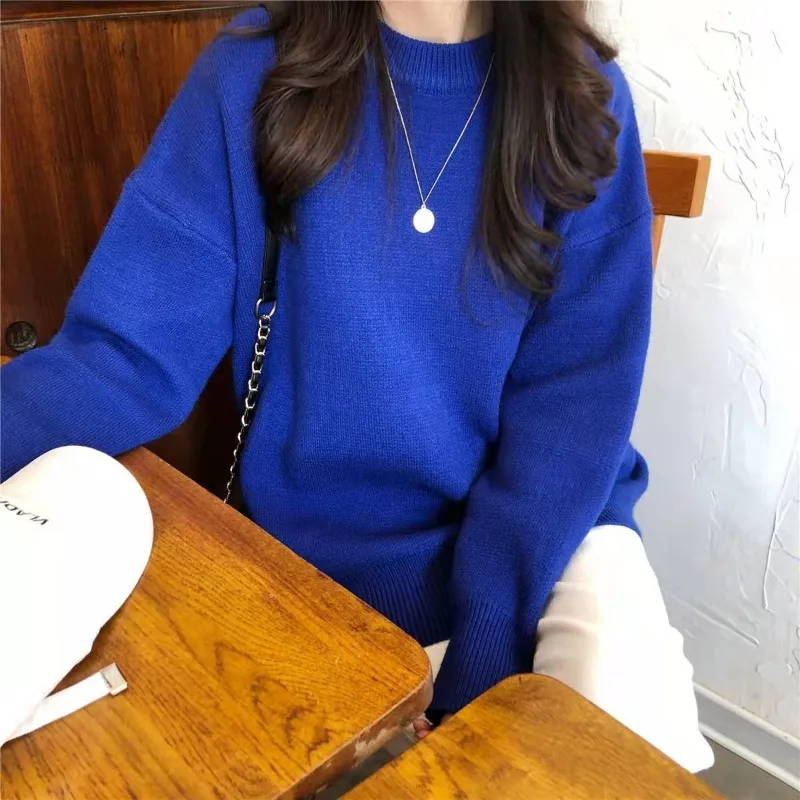 Suéter de punto para mujer, cuello redondo, color azul Klein, tejido grueso, corte holgado, estilo relajado, tipo jersey.