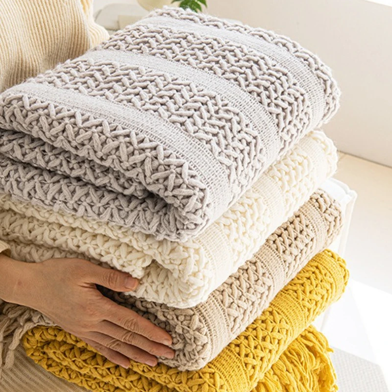 

Nordic Ins Acrylic Knit Shawl Blanket Geometric Cable Nap Office Sofa Throw Winter