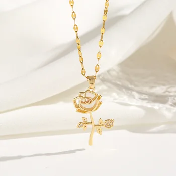 Romantic and Light Luxury Opal Decorated Rose Pendant Necklace Is The First Choice Gift for Family and Friends