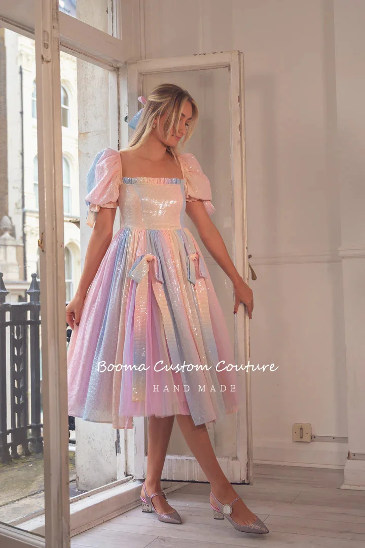 Booma Pastell Regenbogen Pailletten Midi Prom Kleider Square Neck Kurzen Puff Ärmeln Tee-Länge A-linie Party Kleider Formales Ereignis kleider