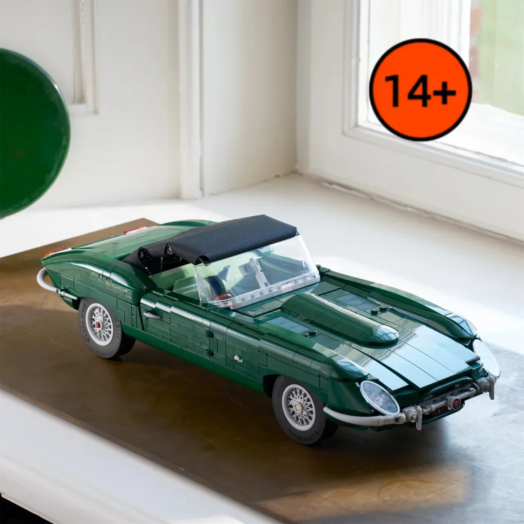 2026 New 1673 PCS Technical Vintage British Green Sports Car Building Blocks DIY Assembly Model Bricks Set Toy Gifts For Adults