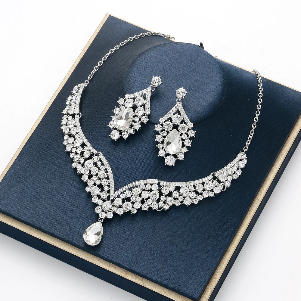 2024 Creative new exaggerated crystal necklace earrings bridal jewelry set