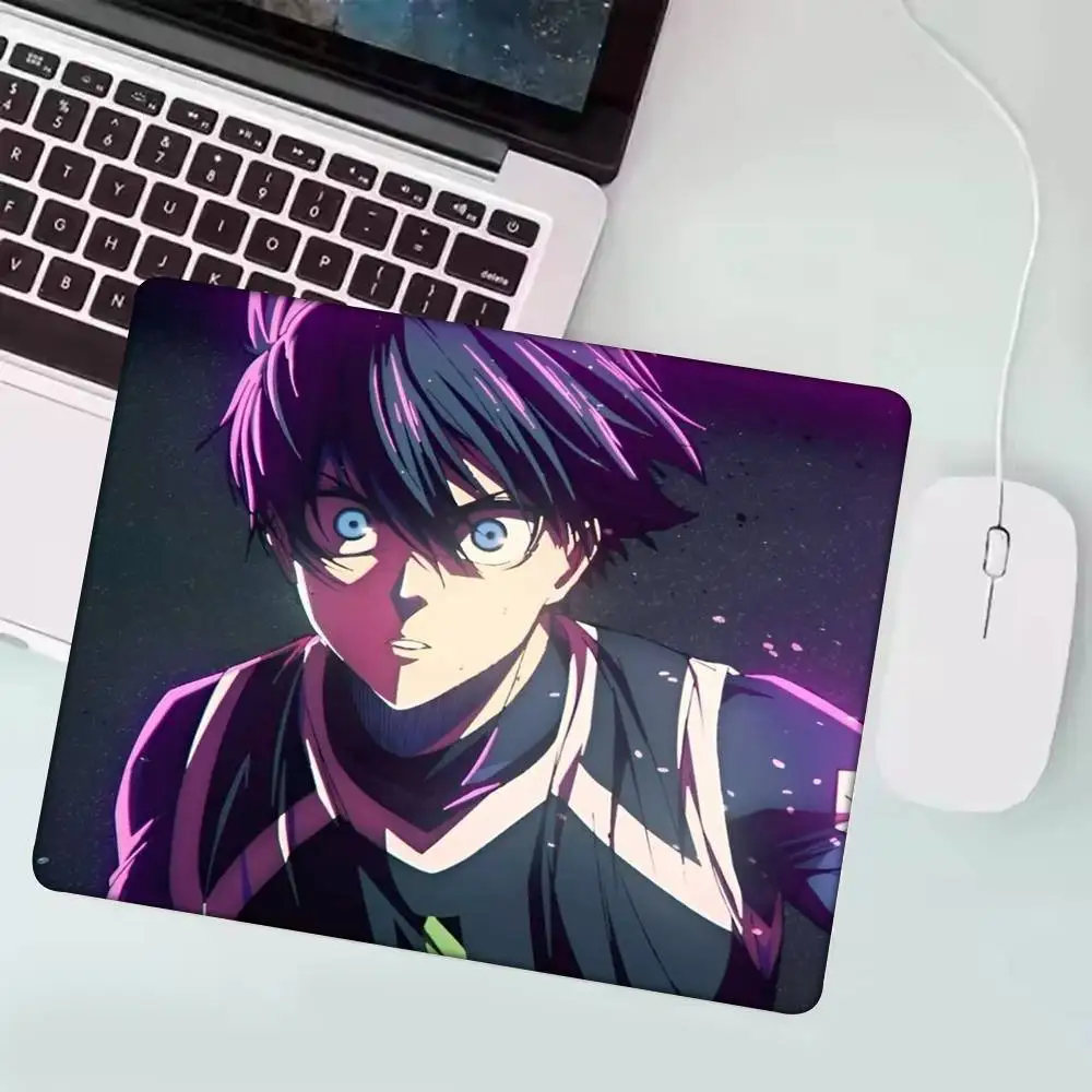 

Blue Lock Anime Small LockEdge Mouse Pad For Gamers Computer Desk Pad Rectangular Anti-slip Rubber