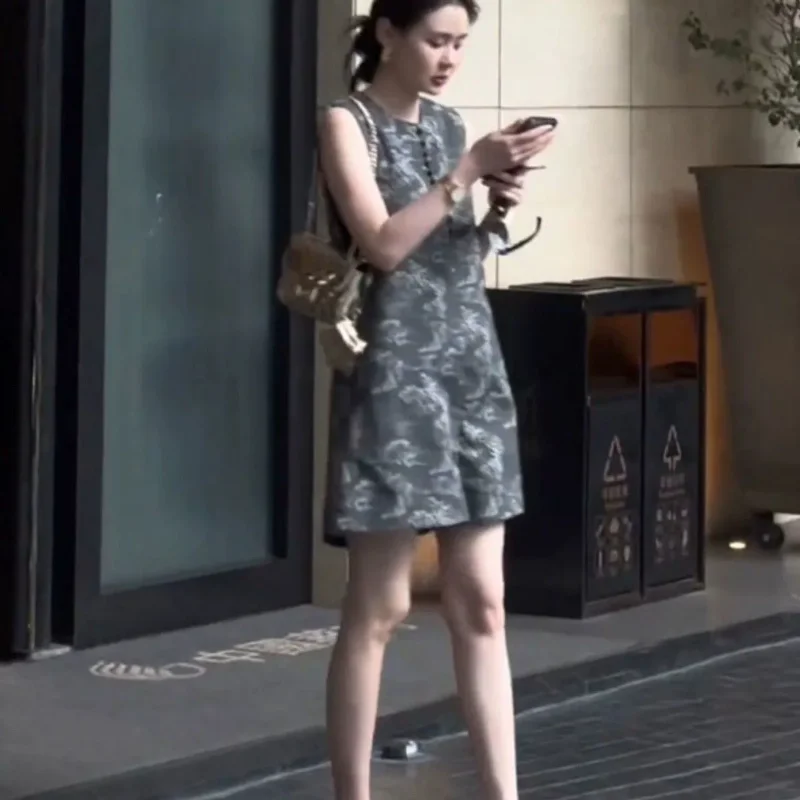 تصميم جديد بطباعة حبر على الطراز الصيني بدون أكمام 2025 بذلة ناضجة وخفيفة الوزن #2