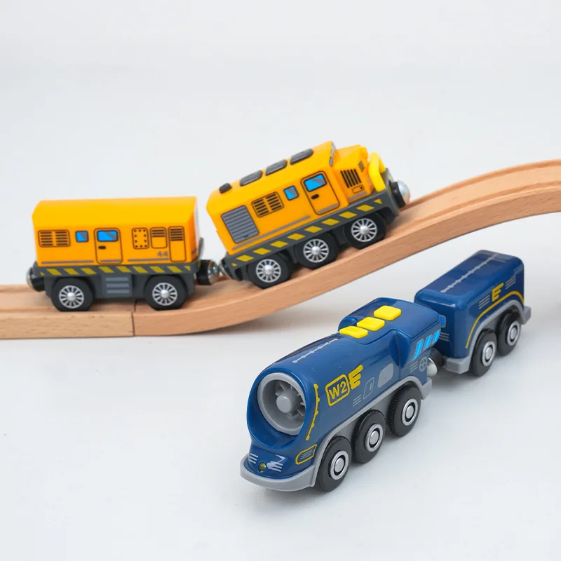Op batterijen werkende locomotief Elektrische treinset Diecast magnetische locomotief Slot Speelgoed Geschikt voor houten spoor Speelgoed Houten trein