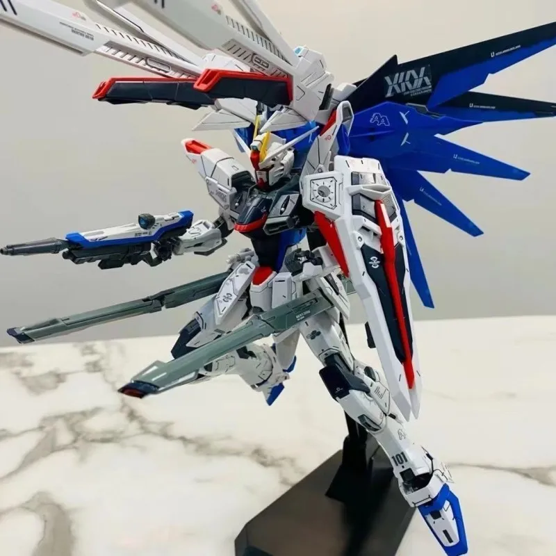 【IN VOORRAAD】DABAN 6650 Freedom 2.0 ZGMF-X10A MG 1/100 Assemblagemodel Kit Collector's Grade Action Figure Robot Model Hobby Speelgoed