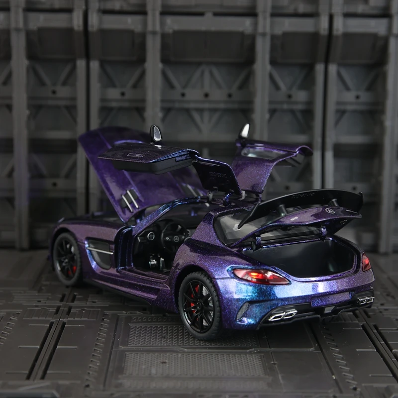 1:24 simulação Mercedes Benz SLS AMG liga modelo de carro coleção de ornamentos, portas e capô do motor, porta-malas pode ser aberto