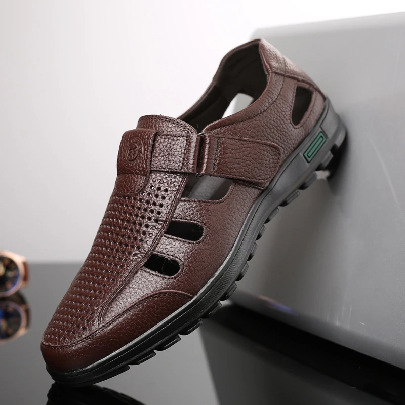 

Летние мужские повседневные сандалии: изысканный дышащий дизайн с перфорацией, нескользящие, для ежедневных поездок и пляжа