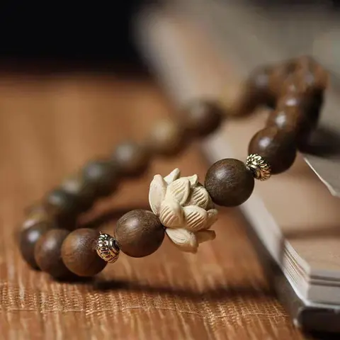 Drewniana bransoletka z koralików z drzewa sandałowego Unisex's Peach Wood Lotus Carving Beads Bodhi Tibetan Buddhist Prayer Wrist Mala Bracelet