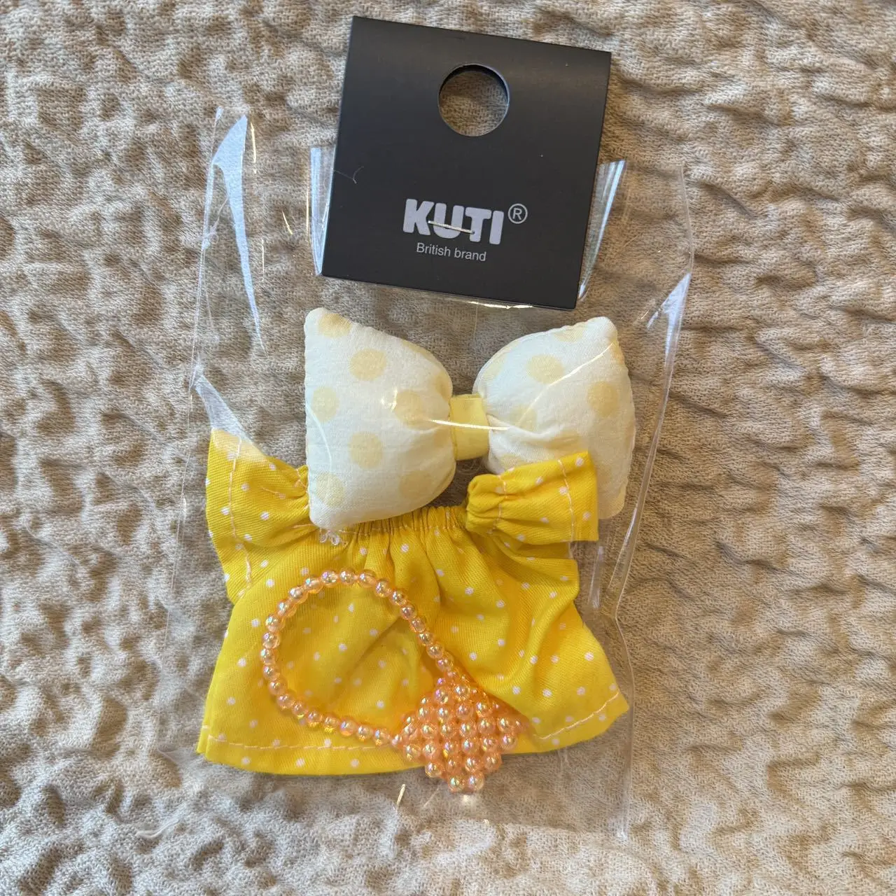 Abito con fiocco carino per Labubu V1 V2 V3 Set di tute con fiocco Kawaii alla moda con borsa per vestiti per bambole Labubu da 17 cm Accessori per bambole