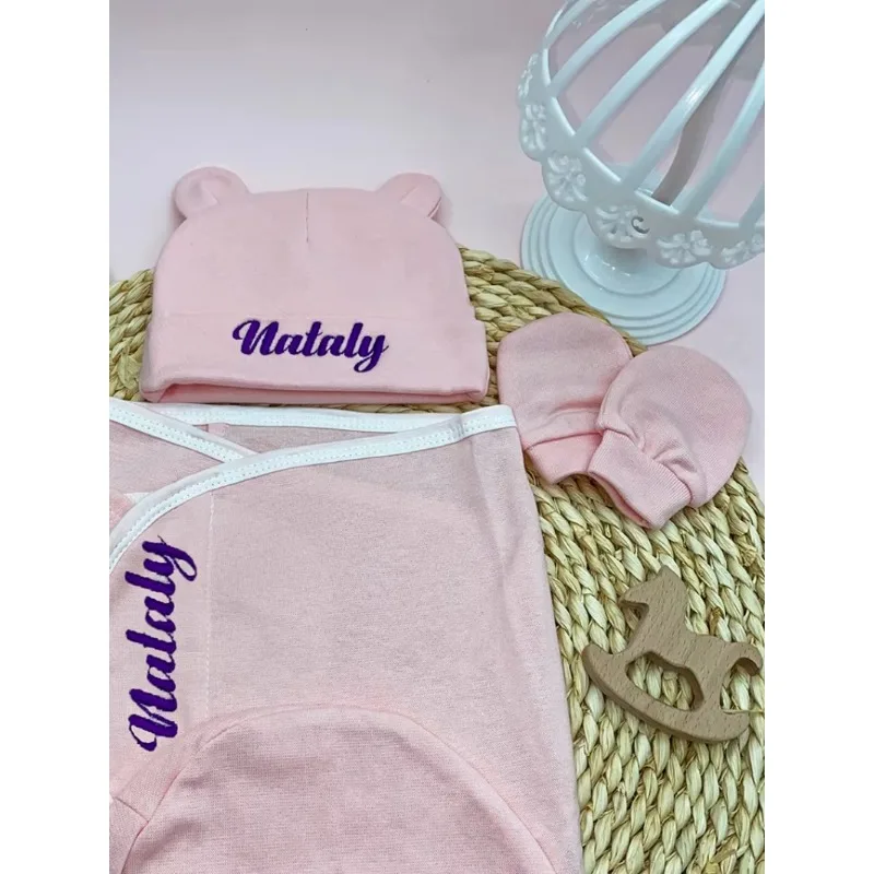 3Pcs Personalised Baby Name Swaddle Blanket Hat Gloves Set Combo Breathable Cotton Newborn Beanie 0-6 Months Shower Gifts