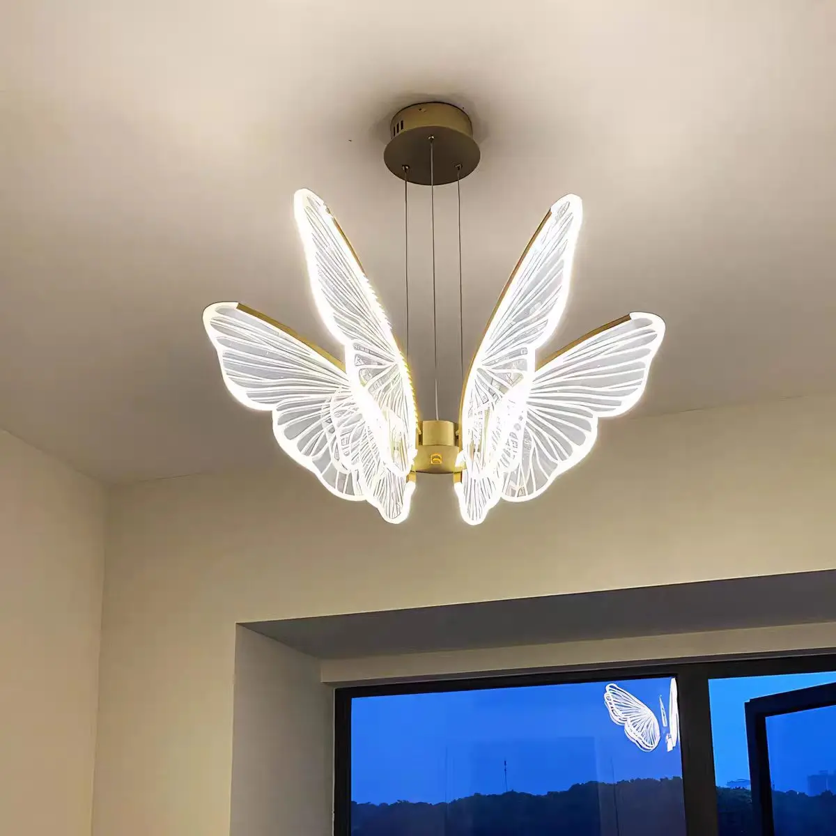 Nordic led ring butterfly ceiling light Creative Gold Art Acrylic light dining Living Room Hotel Bedroom kid\'s room girl lamp