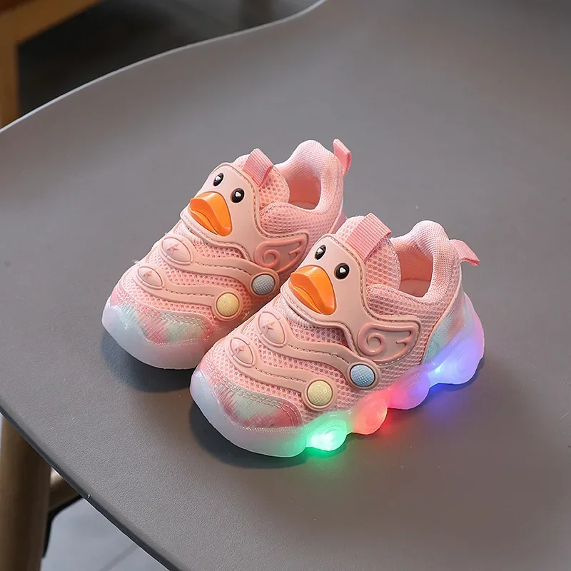 Bambini Led scarpe Casual Cute Cartoon Duck Sneakers Toddler incandescente scarpe da Tennis ragazzi ragazze scarpe sportive in Mesh traspirante