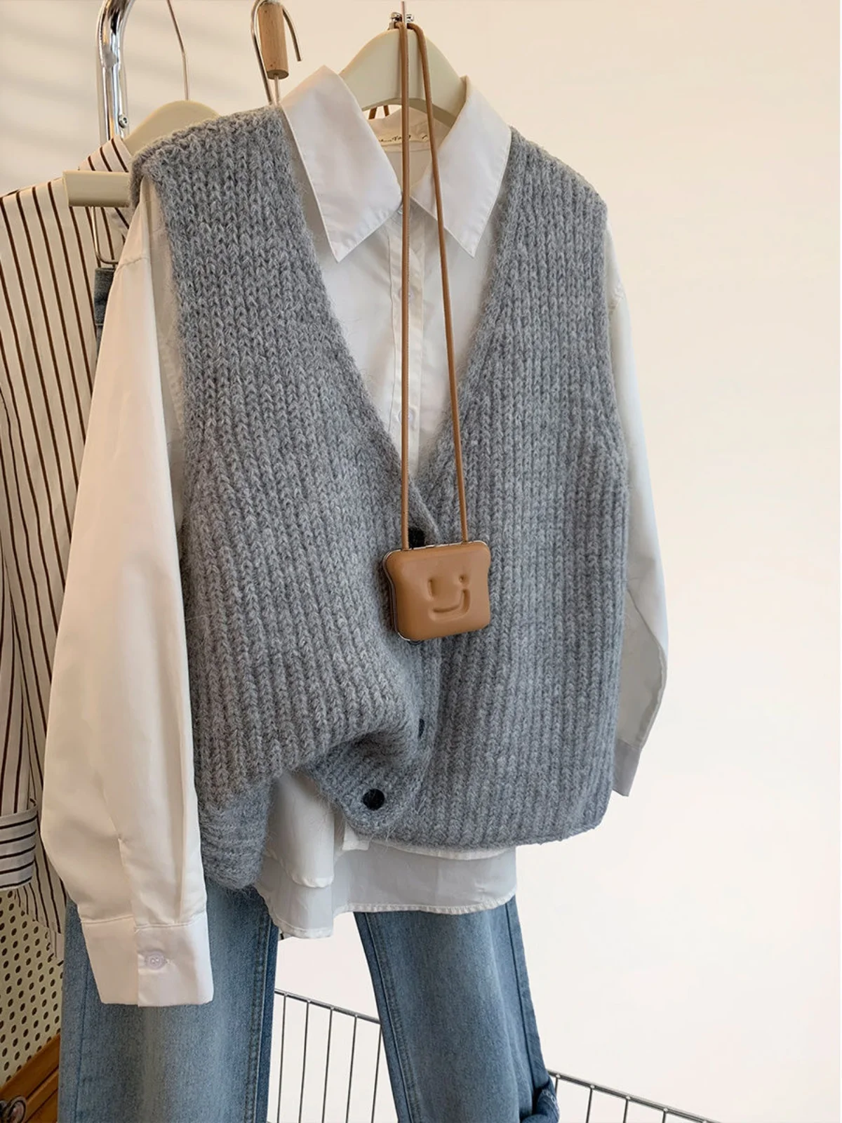 Chaleco de Punto con Cuello en V para Mujer, Ropa de Abrigo de Invierno 2025, Nuevo Suéter de Otoño e Invierno, Cárdigan Abierto