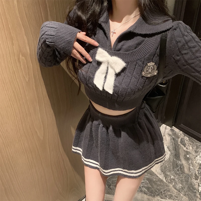 

Japanese Elegant Socialite Style Love Bow Zipper Long Sleeve Knitted Short Top High Waist Pleated Mini Skirt Two-piece Set Women