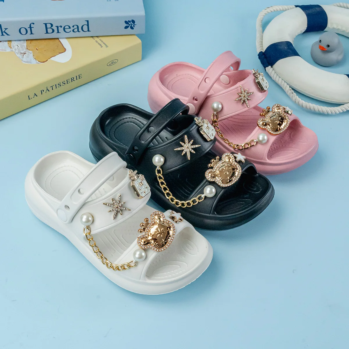 Fashion Hot-Selling Cartoon Crown Gold Bear Parent-Child Slippers New Flat-Soled Boys' and Girls' Non-Slip Soft-Soled Sandals 811
