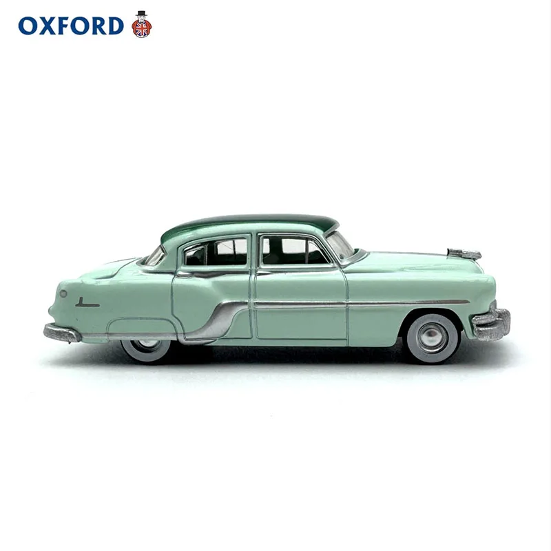 OXFORD Diecast 1: 87 Scale Chieftain 4 Four-door Vintage Alloy Car Model Static Decoration Collectibles Gift Toys
