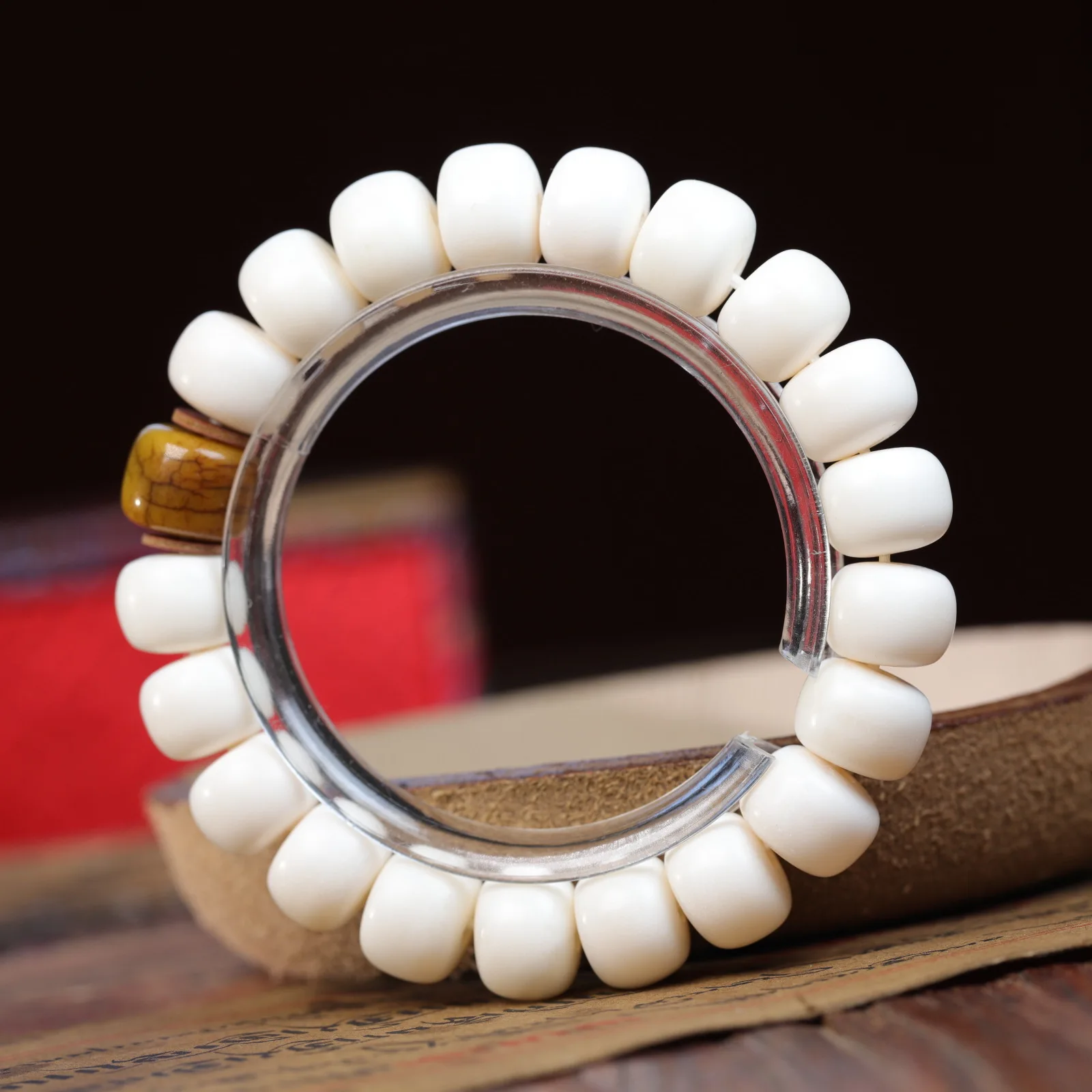 

Natural antler strings Buddha beads single circle old type barrel antler straight cut Tibetan bracelets for men and women