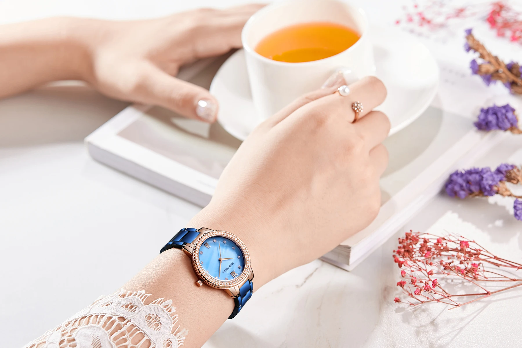 Mini Focus MF0226L Женские стильные часы с бриллиантами, синий ремешок из нержавеющей стали, водонепроницаемые женские кварцевые часы