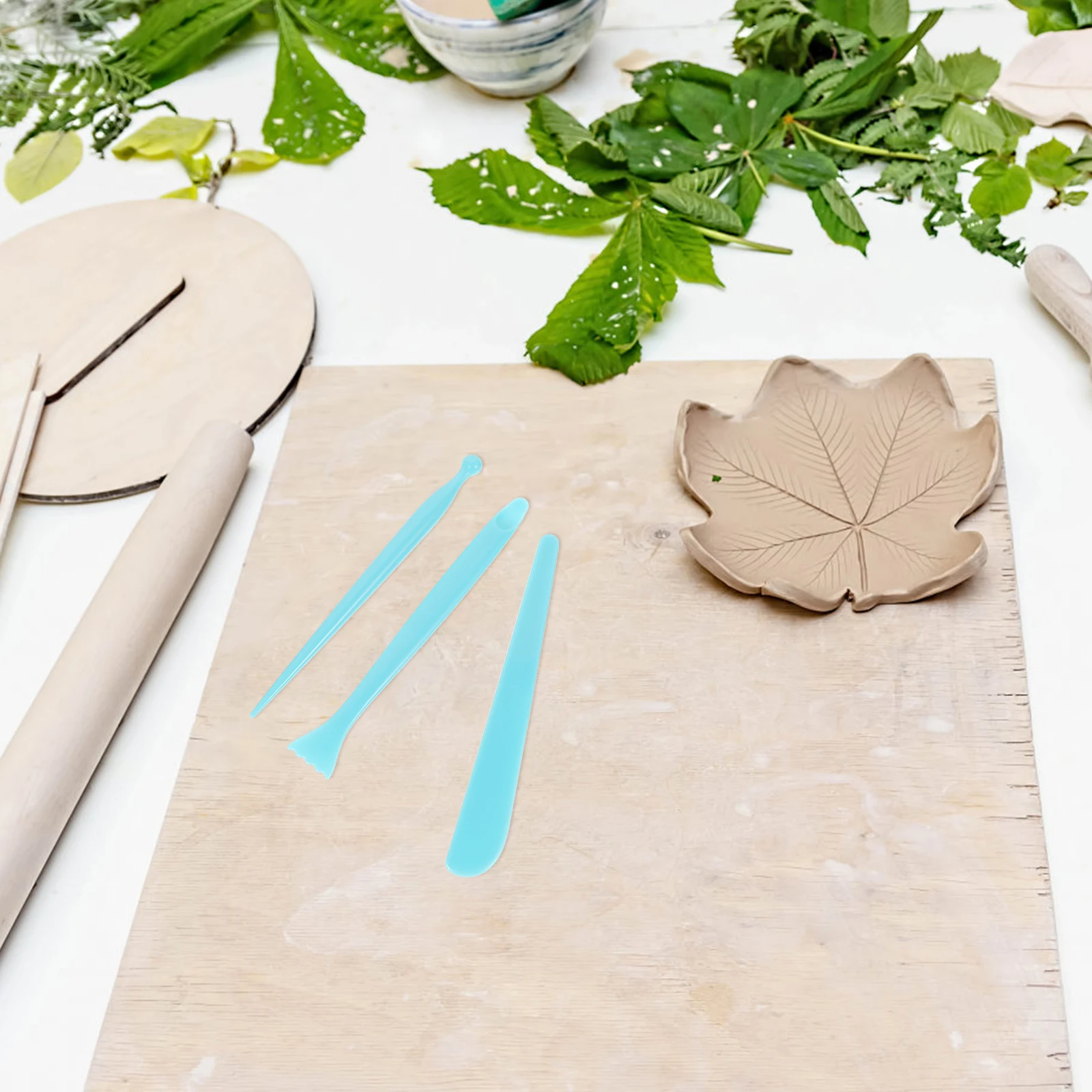 

3 Blue Pottery Carving Plastic Pottery Tools Knives Set Lightweight Durable Clay Sculpture DIY Tools Storage