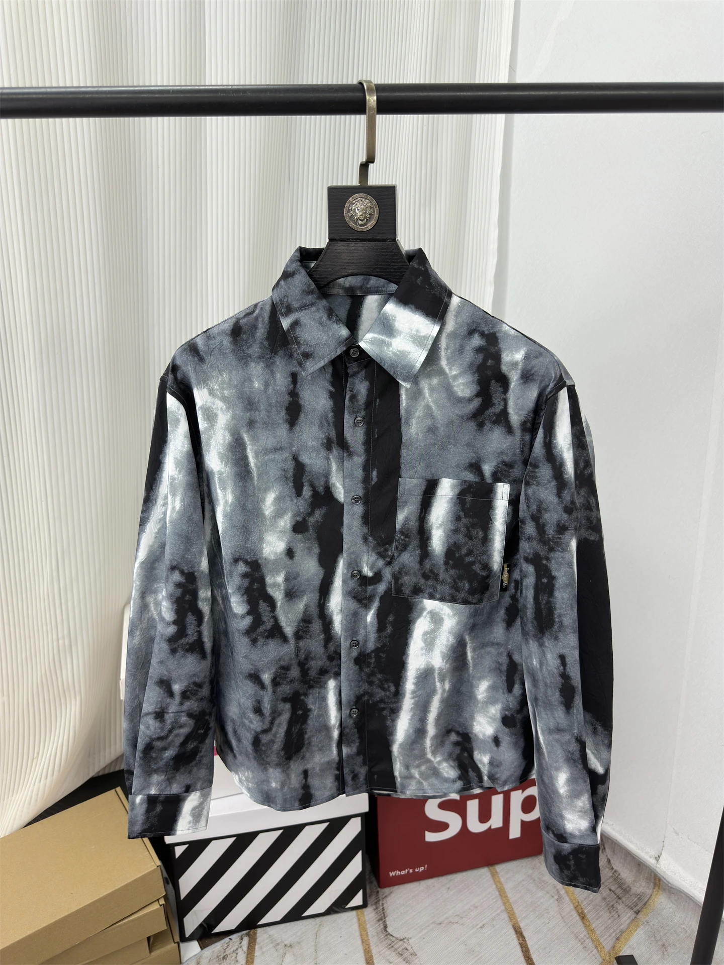 

Мужская повседневная свободная футболка из тонкого дышащего полиэстера с модным принтом на водной основе для весны и лета