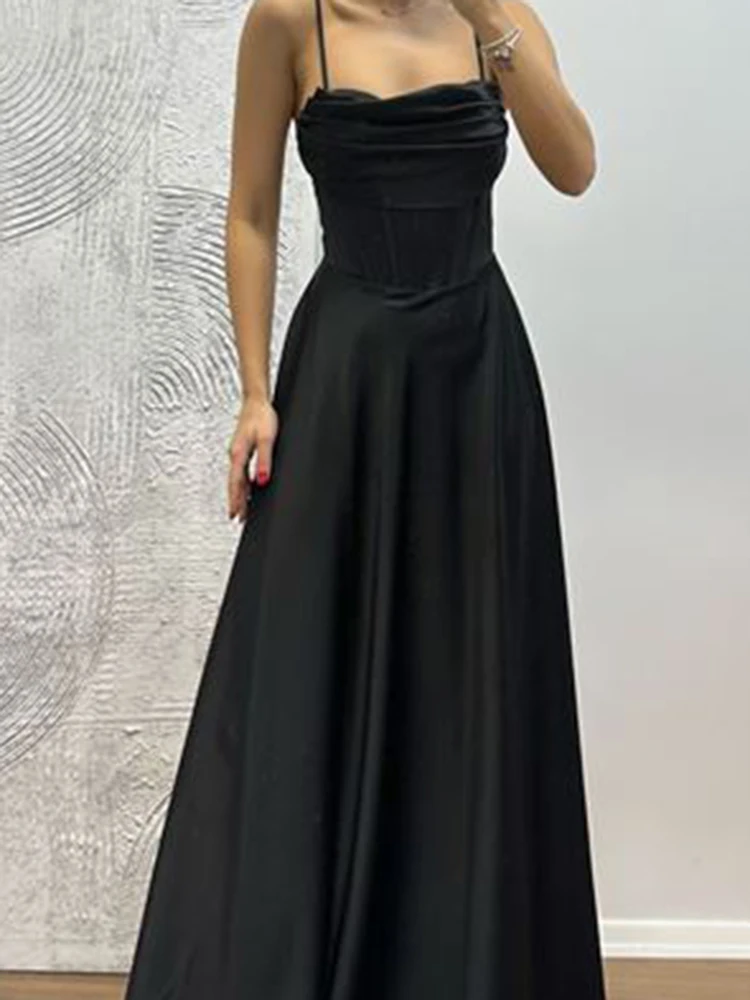 Abito da sera sexy a pieghe tinta unita a vita alta Abiti maxi da festa divisi da donna di lusso Nuovo abito halter scavato senza maniche in raso