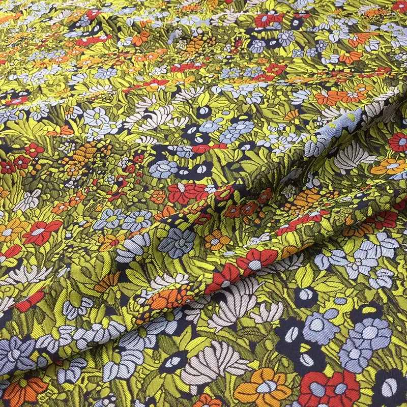 

High-precision three-dimensional jacquard embroidery fashion fabric for dresses windbreakers cheongsams and brocade clothing