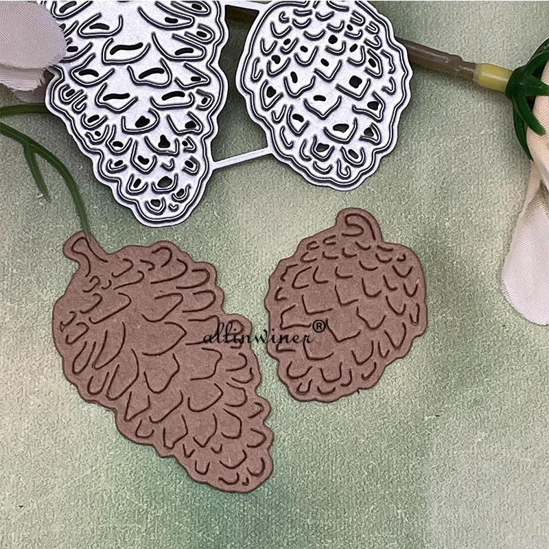 2Pcs Pine Cones Met…