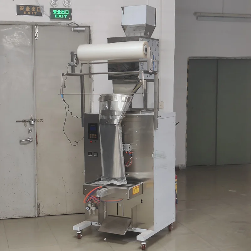 ماكينة تغليف عمودية أوتوماتيكية متعددة الوظائف للأطعمة الخفيفة ورقائق البطاطس والفشار ورقائق الموز وأكياس كبيرة