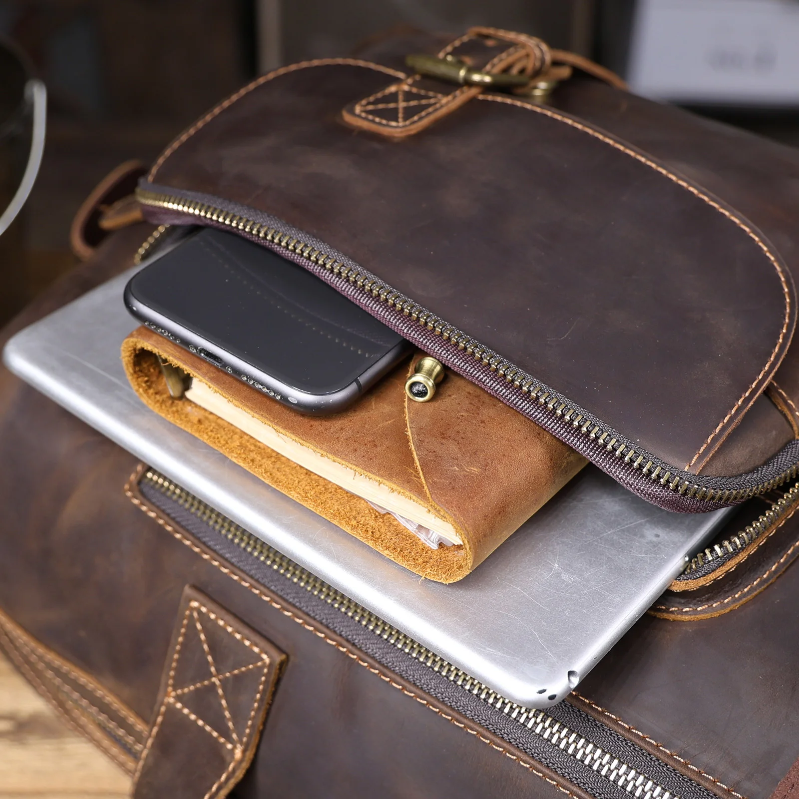S.WORKER Vintage Vollnarbiges Rindsleder Reisetasche Große Kapazität Handgepäck Echtleder Weekender-Tasche – Detail 18