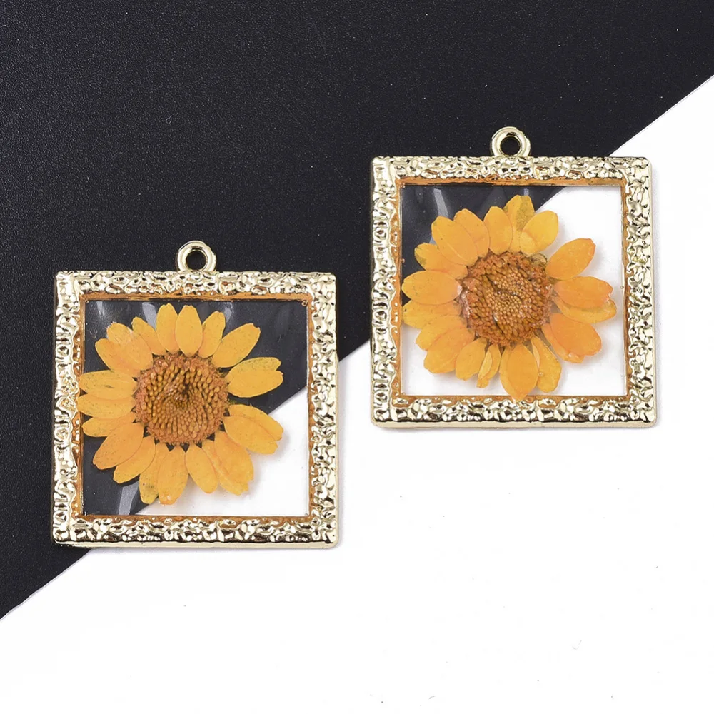 2 Pcs Epoxy Resin Square Pendants Pendant with Dried Flower Inside and Light Gold Plated Alloy Open Back Bezel Orange Pendant