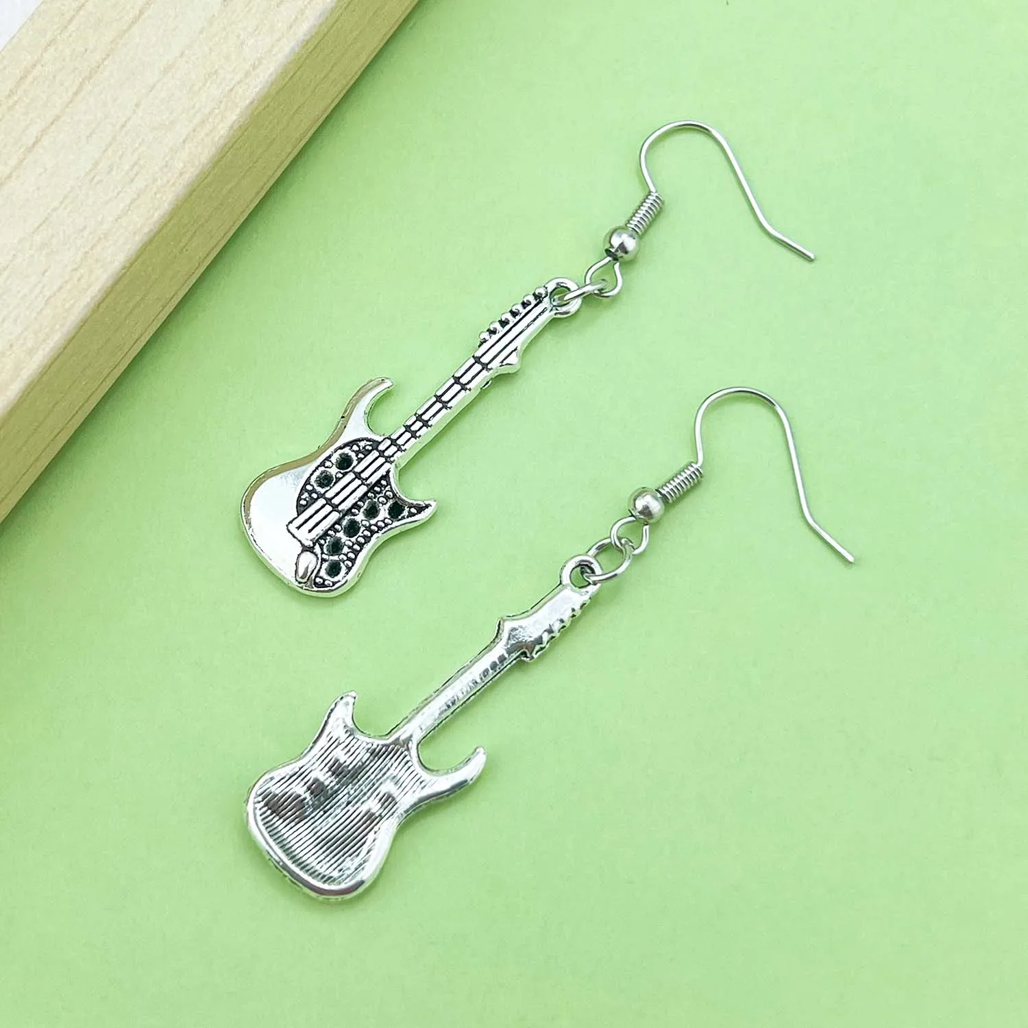 1Pair Rock Music Earrings, Alloy Microphone, Guitar, Organ, Tape Design Drop Earrings, Jewelry Gifts for Women Girls