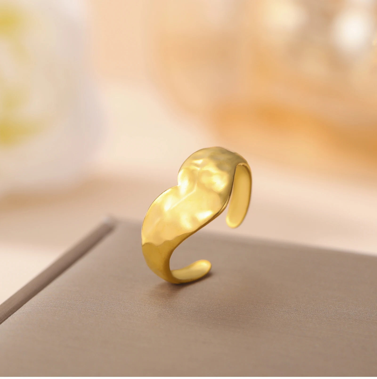CoolTime Minimalistische Edelstahlringe für Damen, Eleganter Unregelmäßiger Trendiger Offener Ring, Anlaufbeständiger Alltags-Schmuck – Detail 5